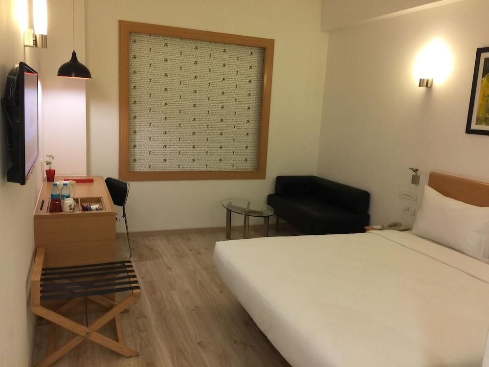 Red Fox By Lemon Tree Hotels, Sector 60, Gurugram Gurgaon Extérieur photo