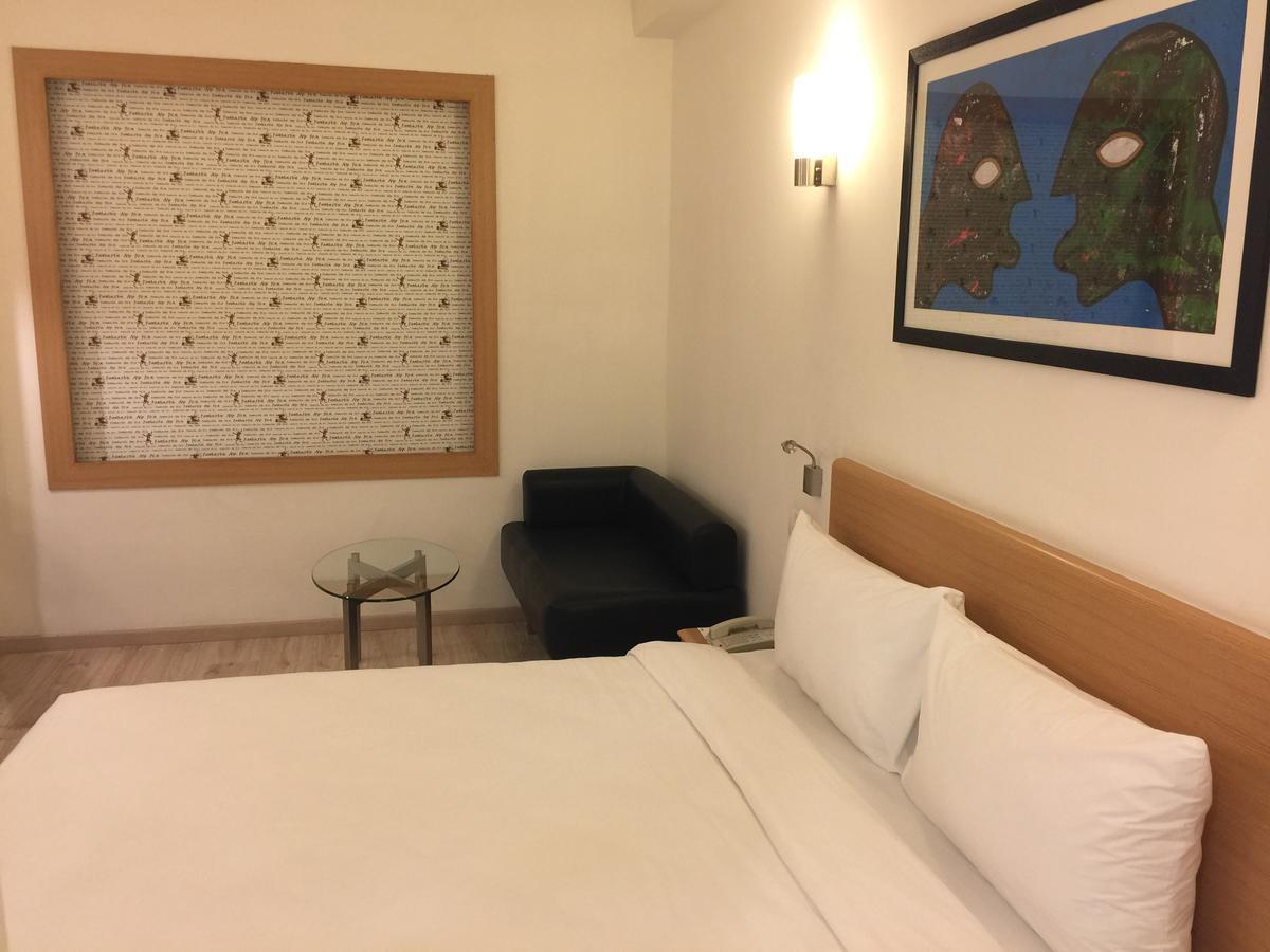 Red Fox By Lemon Tree Hotels, Sector 60, Gurugram Gurgaon Extérieur photo